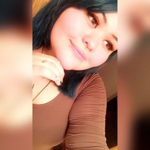 Meet your Posher, Delfina